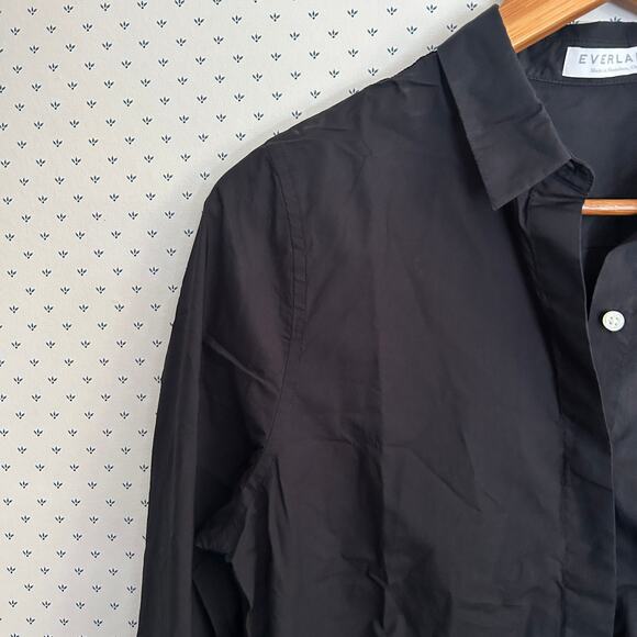 NWOT Everlane Poplin Button Down Shirt M Black Academia Minimalist Classic - Picture 7 of 7
